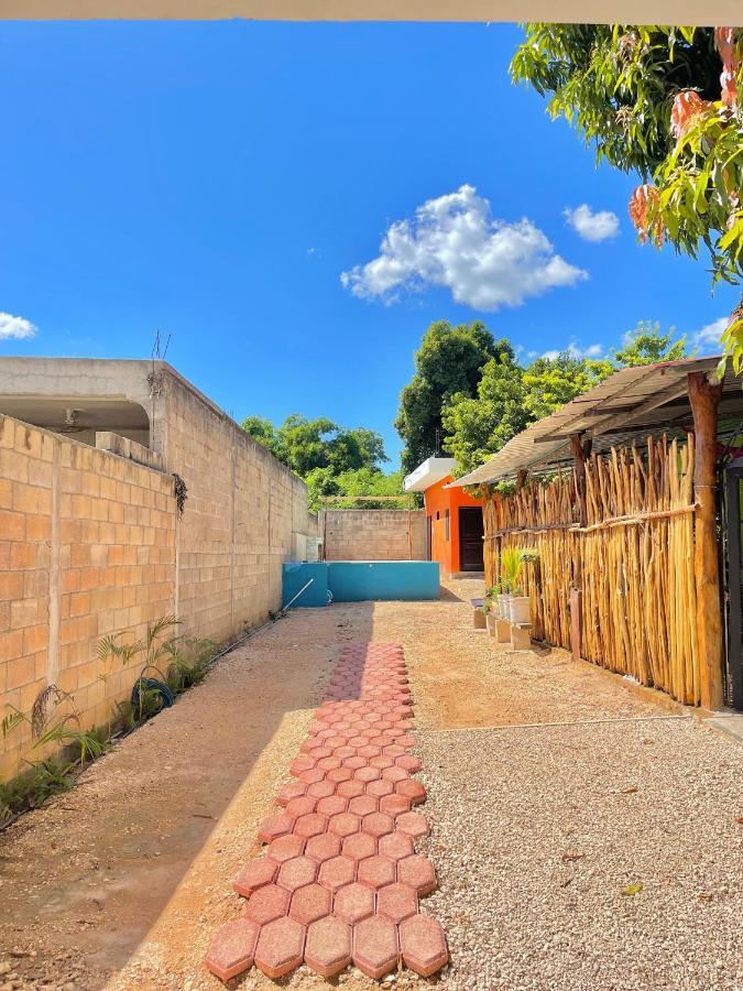 Отель Casa Lol-Cab Вальядолид Экстерьер фото
